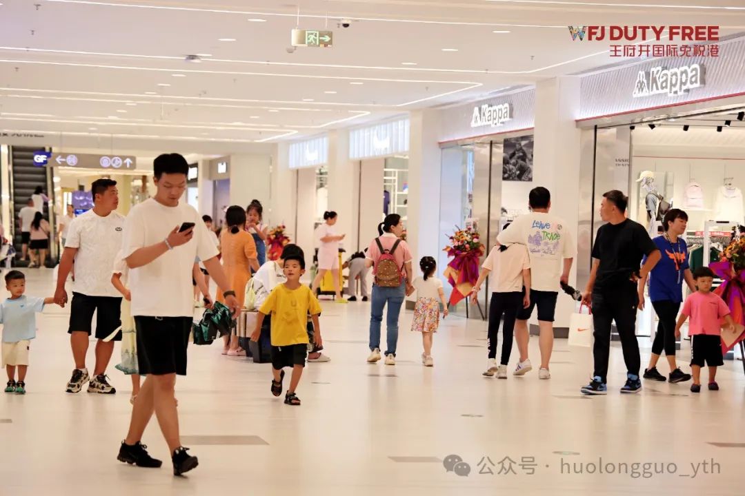 万宁国际免税港打造全岛首个“骑行友好阛阓”_6008集团官方网站集团官方网站