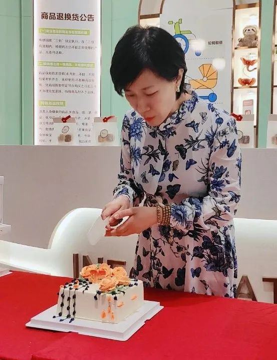友邻有趣?随心相伴——长安阛阓35周年庆_6008集团官方网站集团官方网站
